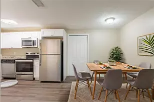 2115 E Ellicott St, Tampa, FL 33610 - Photo 2