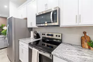 2365 Distant Sun Trl, Kissimmee, FL 34747 - Photo 10