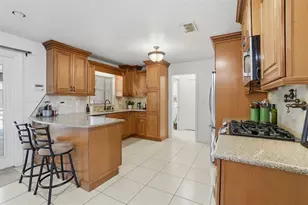 31800 Orange St, Sorrento, FL 32776 - Photo 14