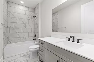 536 E Beresford Ave, Deland, FL 32724 - Photo 2