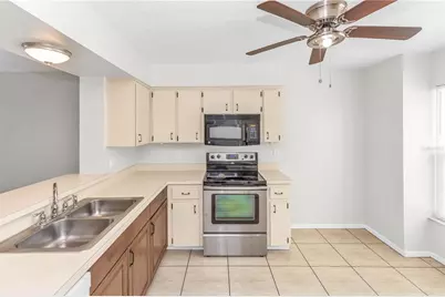 4431 Brook Hollow Circle, Winter Springs, FL 32708 - Photo 6