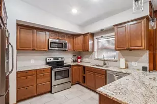 2819 Rogan Rd, Orlando, FL 32812 - Photo 10