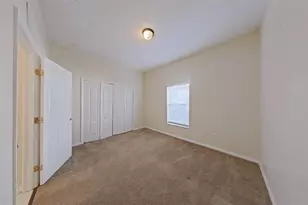 902 Henley Cir, Davenport, FL 33896 - Photo 8