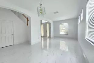 2718 Lucas Lakes Ln, Kissimmee, FL 34744 - Photo 4