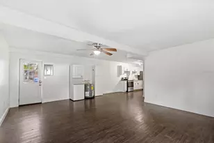 1918 S Ferncreek Ave, Orlando, FL 32806 - Photo 4