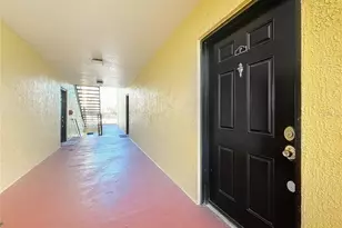 2071 Dixie Belle Dr, Orlando, FL 32812 - Photo 2