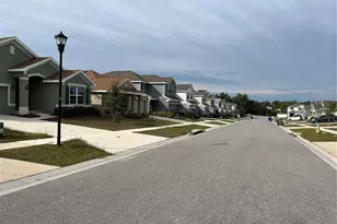 136 Krenson Bay Loop, Winter Haven, FL 33881 - Photo 2