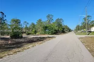1600 East 15th Street, Lehigh Acres, FL 33972 - Photo 2