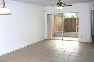 495 Las Cortes Ln, Orlando, FL 32824 - Photo 2
