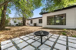 2014 10th St NW, Winter Haven, FL 33881 - Photo 2