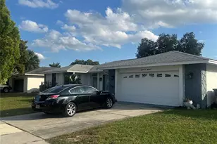 7100 Scrub Oak Ln, Orlando, FL 32818 - Photo 2