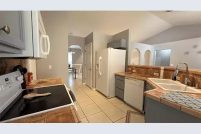627 Fisher Court, Kissimmee, FL 34759 - Photo 10