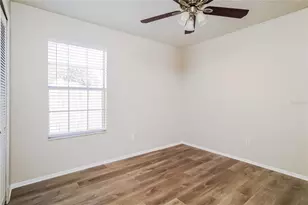 7610 Pacific Heights Cir, Orlando, FL 32835 - Photo 12