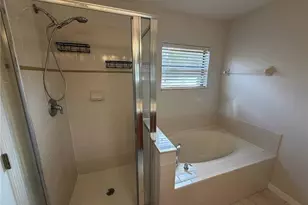 5210 Windsor Lake Cir, Sanford, FL 32773 - Photo 14