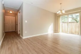 2050 14th St S, Saint Petersburg, FL 33705 - Photo 6