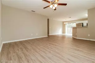 2050 14th St S, Saint Petersburg, FL 33705 - Photo 4