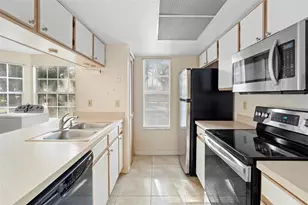 2051 Royal Bay Blvd, Kissimmee, FL 34746 - Photo 8