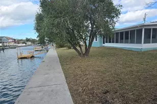13737 Michelle Ave, Hudson, FL 34667 - Photo 30