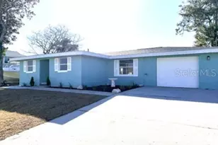 13737 Michelle Ave, Hudson, FL 34667 - Photo 2