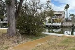 13737 Michelle Ave, Hudson, FL 34667 - Photo 34