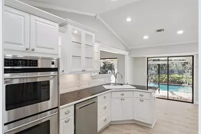 305 S Chase Court, Altamonte Springs, FL 32714 - Photo 12