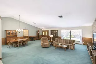 301 Shady Woods Rd, Geneva, FL 32732 - Photo 2