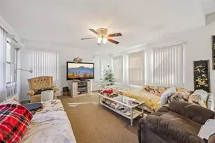 175 Bull Run Ave, Osteen, FL 32764 - Photo 12