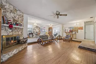 175 Bull Run Ave, Osteen, FL 32764 - Photo 6