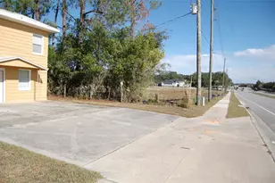 223 Co Rd 466A, Fruitland Park, FL 34731 - Photo 6