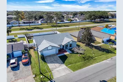 105 Dorchester Court, Kissimmee, FL 34758 - Photo 2