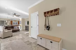 5446 Rutherford Pl, Oviedo, FL 32765 - Photo 4