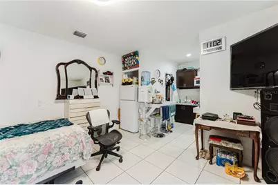 810 NW 112th Street, Miami, FL 33168 - Photo 30