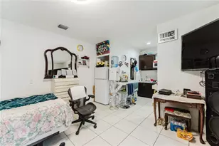 810 NW 112th St, Miami, FL 33168 - Photo 30