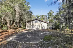 885 Braddock Rd, Deltona, FL 32725 - Photo 2