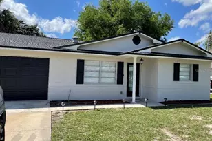 26625 Bimini Dr, Tavares, FL 32778 - Photo 2