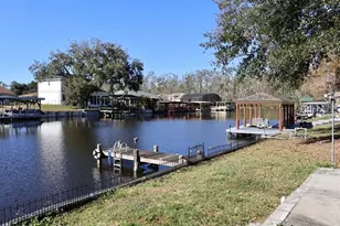 26625 Bimini Dr, Tavares, FL 32778 - Photo 2