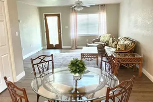 26625 Bimini Dr, Tavares, FL 32778 - Photo 10