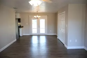 26625 Bimini Dr, Tavares, FL 32778 - Photo 8