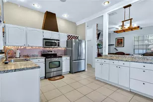1014 Willa Lake Cir, Oviedo, FL 32765 - Photo 12