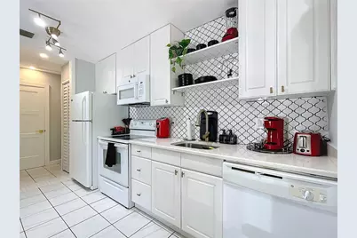 1478 NE 34th Court #A-B, Fort Lauderdale, FL 33334 - Photo 18