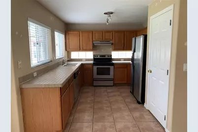 3814 Regents Way, Oviedo, FL 32765 - Photo 4