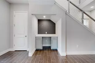 7885 Berkshire Oak Aly, Windermere, FL 34786 - Photo 2