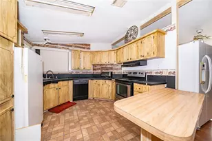 2733 Cranmoor Dr, Kissimmee, FL 34758 - Photo 18