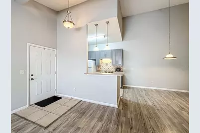 185 N Pearl Lake Causeway #210, Altamonte Springs, FL 32714 - Photo 4