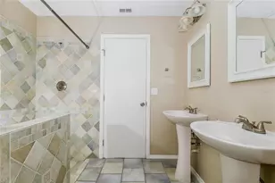 37 Harbor Oaks Cir, Safety Harbor, FL 34695 - Photo 10