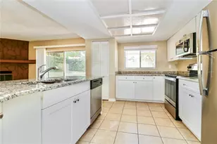 37 Harbor Oaks Cir, Safety Harbor, FL 34695 - Photo 6