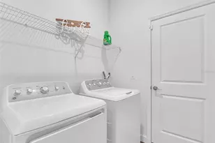 7961 Lakes Edge Ln, Port Charlotte, FL 33981 - Photo 20