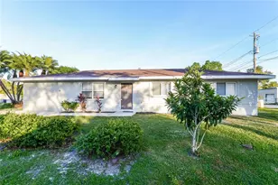 1706 17th Ave Dr E, Palmetto, FL 34221 - Photo 2