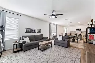 448 Lily Ln, Davenport, FL 33837 - Photo 4