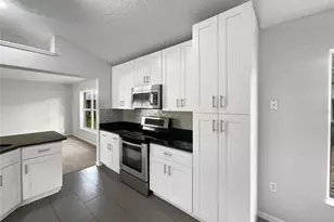 142 Spanish Bay Dr, Sanford, FL 32771 - Photo 8